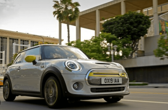 Mini Cooper Electric 2024: A Compact EV with Iconic Style and Fun Driving Dynamics